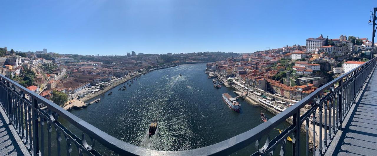 Tanger - Foz, Serralves & * Oporto